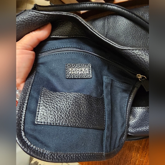 Brooks Brothers Black Pebbeled Leather Shoulder Sachel Handbag NWT - Picture 8 of 14
